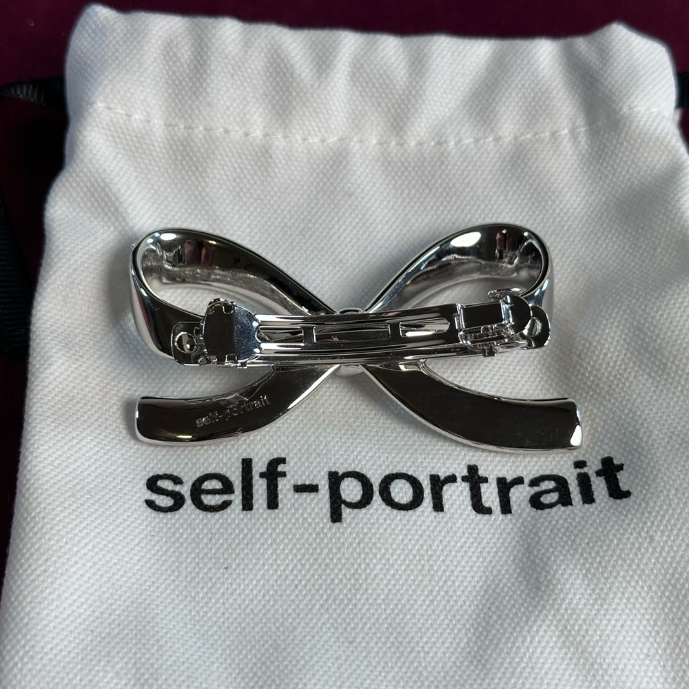 self-portrait Crystal Bow Hairclip in Silver diamond rhinestone barrette - Picture 5 of 7
